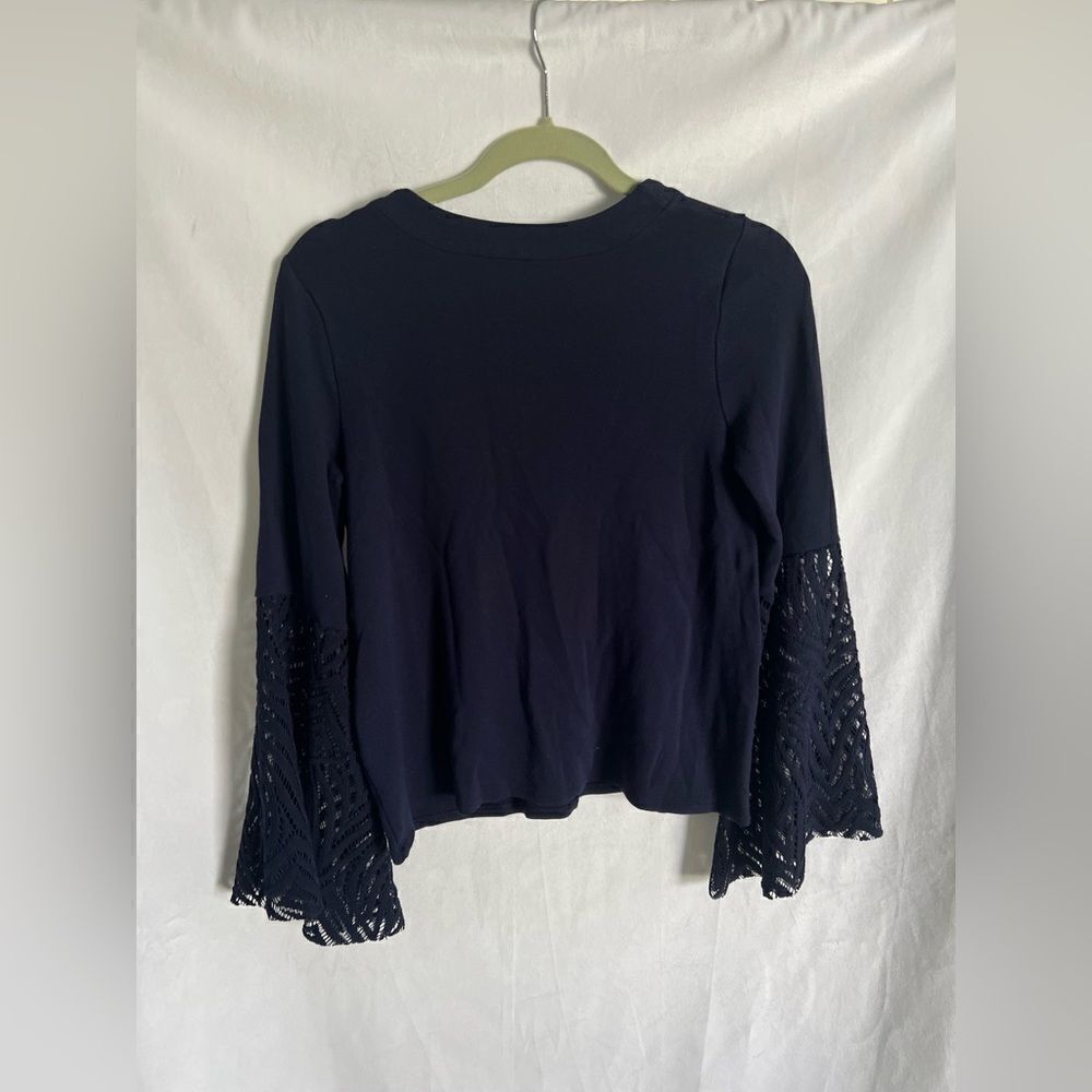 Chico's Navy Blue lace Bell Sleeve Blouse Size 0 Small Boho V Neck - Picture 4 of 6